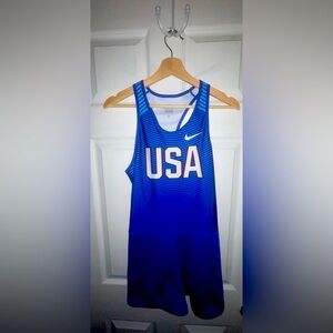 Nike Women's Team USA Digital Race Day Tight Track
Unitard